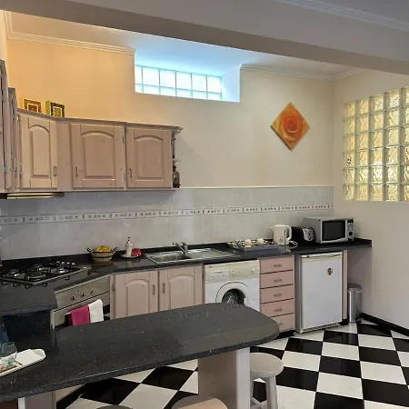 Apartament Residencia Mendonca São Roque do Faial Zewnętrze zdjęcie